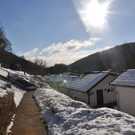Eifel Landhaus Seeblick 別荘